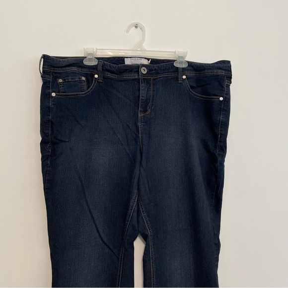 TORRID Plus Size Slim Boot Jean Vintage Stretch Dark Mid Rise Boot Cut 22S SHORT - Picture 3 of 16